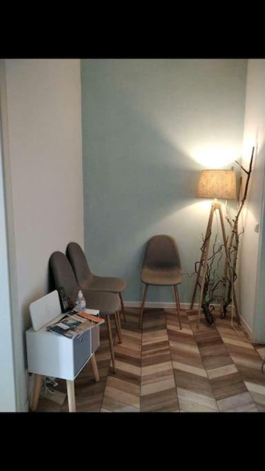 Stuckverzierte, Zentrumsnahe Im Sueden Apartment